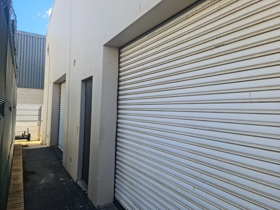 To Let commercial Property for Rent in Gants Plaza Western Cape